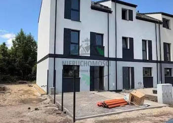 Dom szeregowy na sprzedaż 128m2 Iwiny