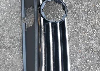 Grill Atrapa VW Passat B8 oryginał ładny stan chrom