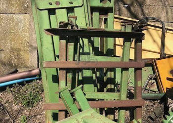 Krone Big Pack 120-80 - Noźe