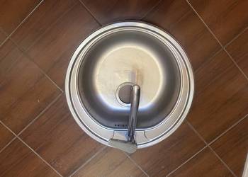 Zlew okrągły z baterią