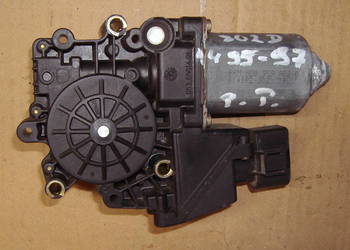 AUDI A4 B5 SILNIK PODNOSZENIA SZYBY 8D0959802D
