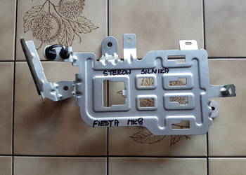 FORD FIESTA MK8 MOCOWANIE KOMPUTERA UCHWYT PODSTAWA
