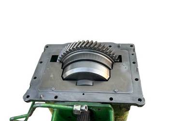 PRZYSTAWKA PRZEDNIEGO NAPĘDU IVT RE255021 JOHN DEERE 7730, 7830, 7930