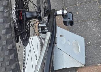 Oś boost do przyczeki thule