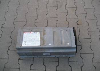 toyota auris hybryda 1,8b 10-12r osłona akumulatora