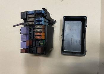 8200445566 skrzynka bezpieczników Renault laguna 2 II lift