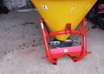 Rozsiewacz nawozu lejek