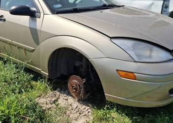 Błotnik Prawy Przód Ford Focus I