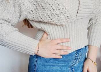 Krótki sweter damski v-neck