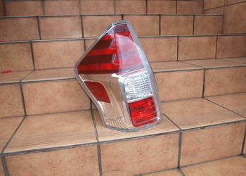 Toyota Prius + lampa lewa tył 2015 - 2021r (europa)