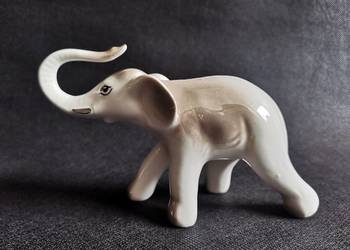 Stara figurka porcelanowa Słoń porcelana Jan Jezela Katowice PRL