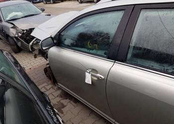 DRZWI LEWE PRZÓD TOYOTA AVENSIS T25 F6