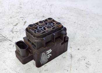 ROZDZIELACZ PNEUMATYKI AUDI A6 C6 4F0616013