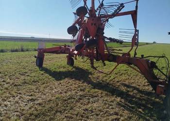 Zgrabiarka karuzelowa kuhn