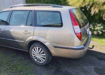 Sprzedam ford Mondeo MK3 wstanie dobrym więcej informacji pod numerem telef