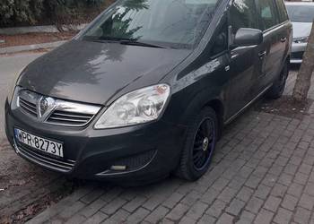 Opel Zafira (140KM) 2012 r. Lift 7-osobowy 1.8 BenzynaLPG 140KM
