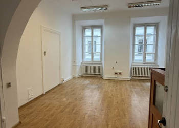 Do wynajęcia lokal biurowy w Rynku Głównym 35,5m2