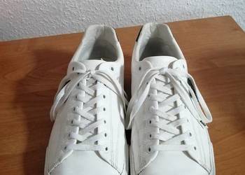 Hugo Boss białe sneakersy 50474728 B logo Aiden Tenn rozmiar 43
