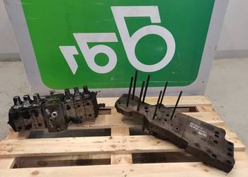 Massey Ferguson 8680 {Bloki zaworowe Sauer-Danfoss}