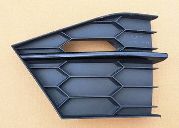 KRATKA W ZDERZAK PRAWA SKODA SUPERB III 3V0853665