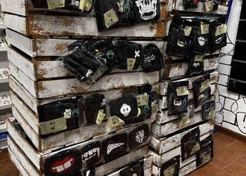 2500 sztuk Masek materiałowych z nadrukiem duża paczka faktu