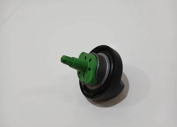 KOREK WLEWU PALIWA BMW E60 E61 E83 E84 (4642360)