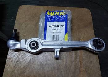 Wahacz przedni MOOG VO-TC-8228P SKODA AUDI VW