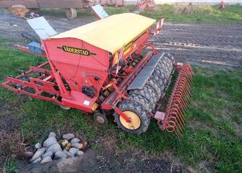 Siewnik zaczepiany ciągniony Vaderstad Rapid 300s