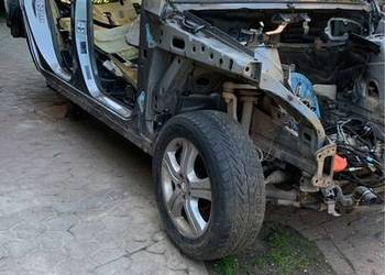 W166 ćwiartka przednia prawa W166 ćwiartka przednia prawa