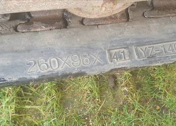 Gąsienica gómowa 260x96x41