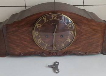 Zegar kominkowy Junghans