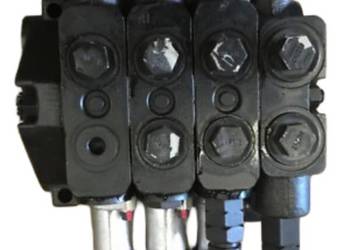 JCB 334/V1853 3-sekcyjny rozdzielacz hydrauliczny do JCB 926-2, JCB 050-4