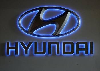 Hyundai i40 1.7 CRDI - wentylator chłodnicy wiatrak obudowa