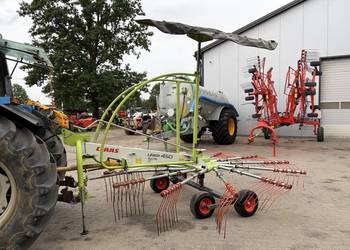 Zgrabiarka  karuzelowa Claas Liner 450