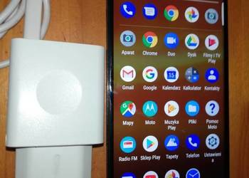 Smatfon Motorola E5 - stan idealny