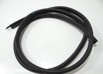 USZCZELKA DRZWI LEWY PRZÓD BMW E90 7247257