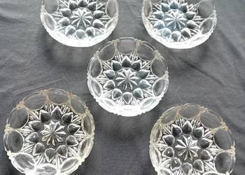 Zestaw 5 zabytkowych kryształowych miseczek.