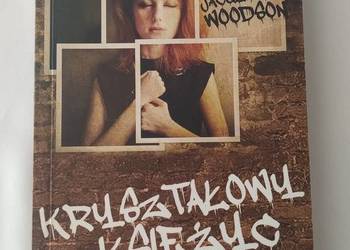 KRYSZTAŁOWY KSIĘŻYC – Jacqueline Woodson