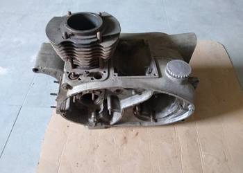 Junak m10 kartery blok silnika pozostałość.