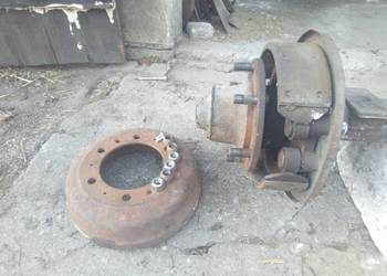 Oś  przyczepy d 46 / d 47