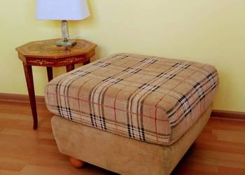 Pufa Vintage w Kratkę Styl "Burberry"