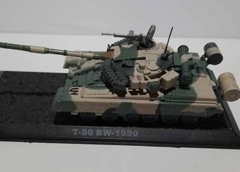model T-80 BW-1990 skala 1x72 (K13 - 8)