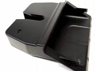 VOLVO V50 oslona zamka tylnej klapy OE 30661333