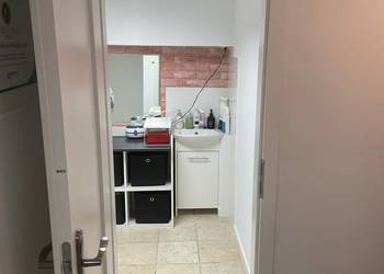 Gabinet dla kosmetyczki, masażysty, manicure i pedicure