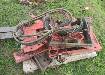 Tur Faucheux adaptacja MASSEY seria 365 375 390