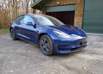 Tesla model 3 2022 12zł/100km
