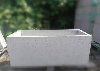 Duża donica z betonu architektonicznego szara 100/40/40