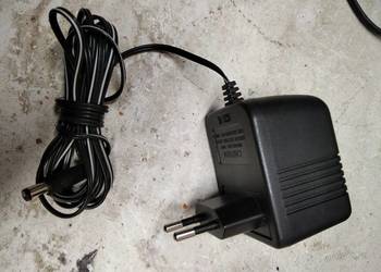Ładowarka 9V-800mA prądu zmiennego