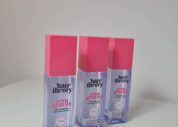 Spray teksturujący Hair Theory Zero Gravity Spray utrwalający do włosów