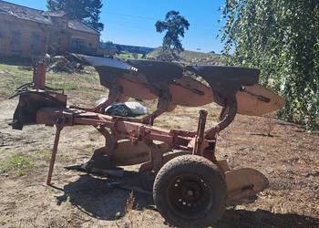 Sprzedam pług 3 obrotowy